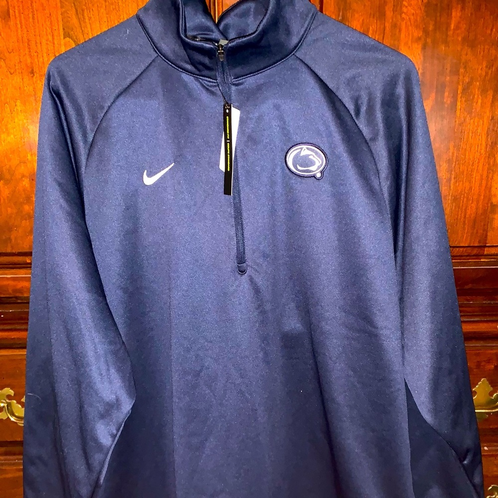 BRAND NEW WITH TAGS Nike Penn State Pullover